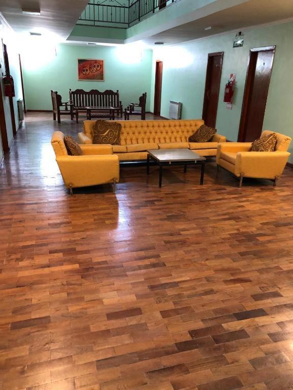 Hotel Crystal Ла-К'яка Екстер'єр фото